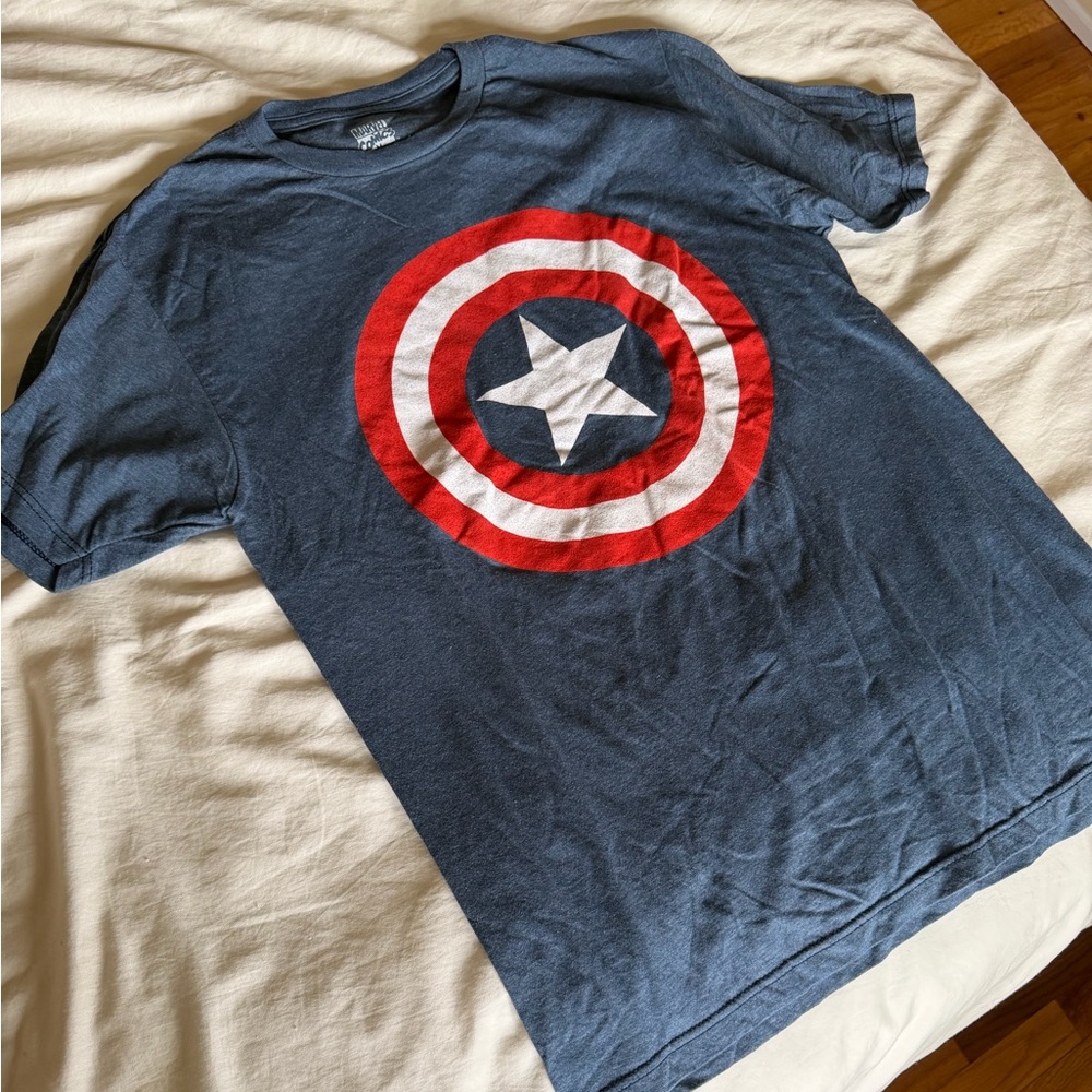 Captain America T-Shirt